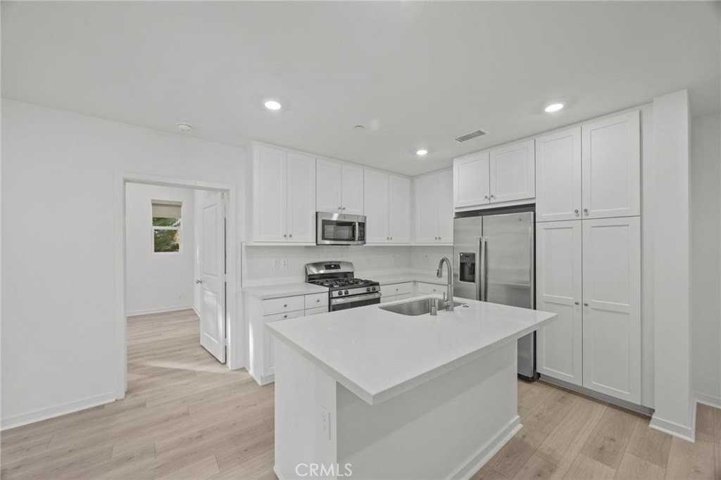 980 N Tangent Privado #202 - Photo 7 of 35