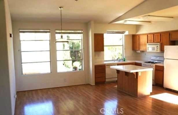 1212 Elmhurst - Photo 4 of 21