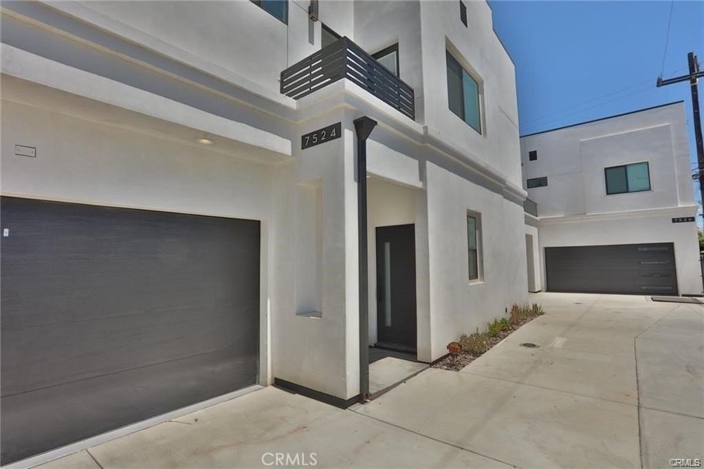 7524 Purdy Ave - Photo 2 of 23