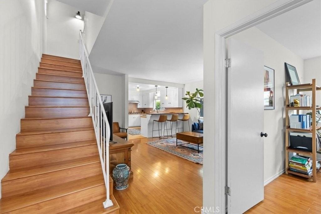 1257 10th St - Photo 4 of 27