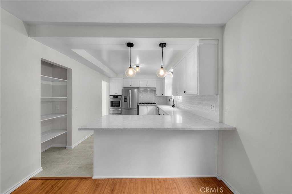 1257 10th St - Photo 5 of 27