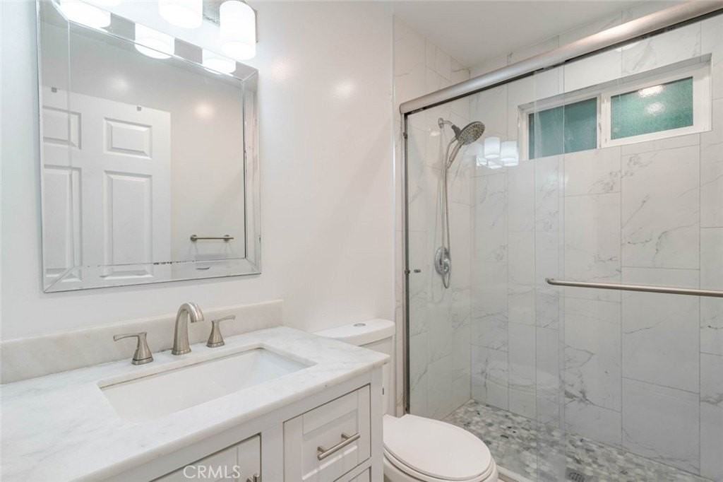 6539 Coldwater Canyon Ave - Photo 5 of 28