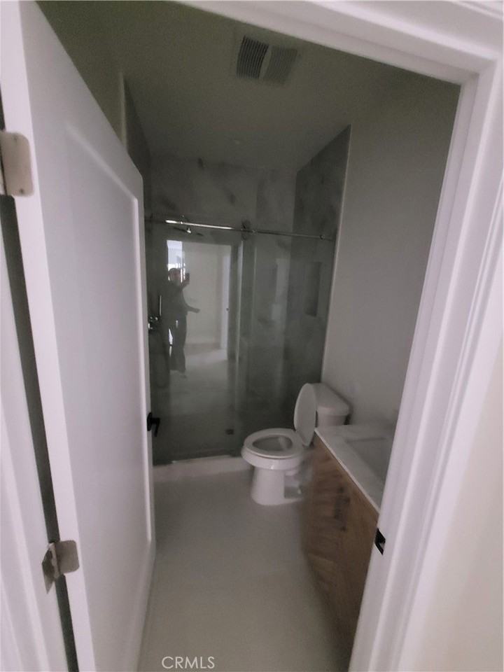 8004 Shirley Ave - Photo 7 of 9