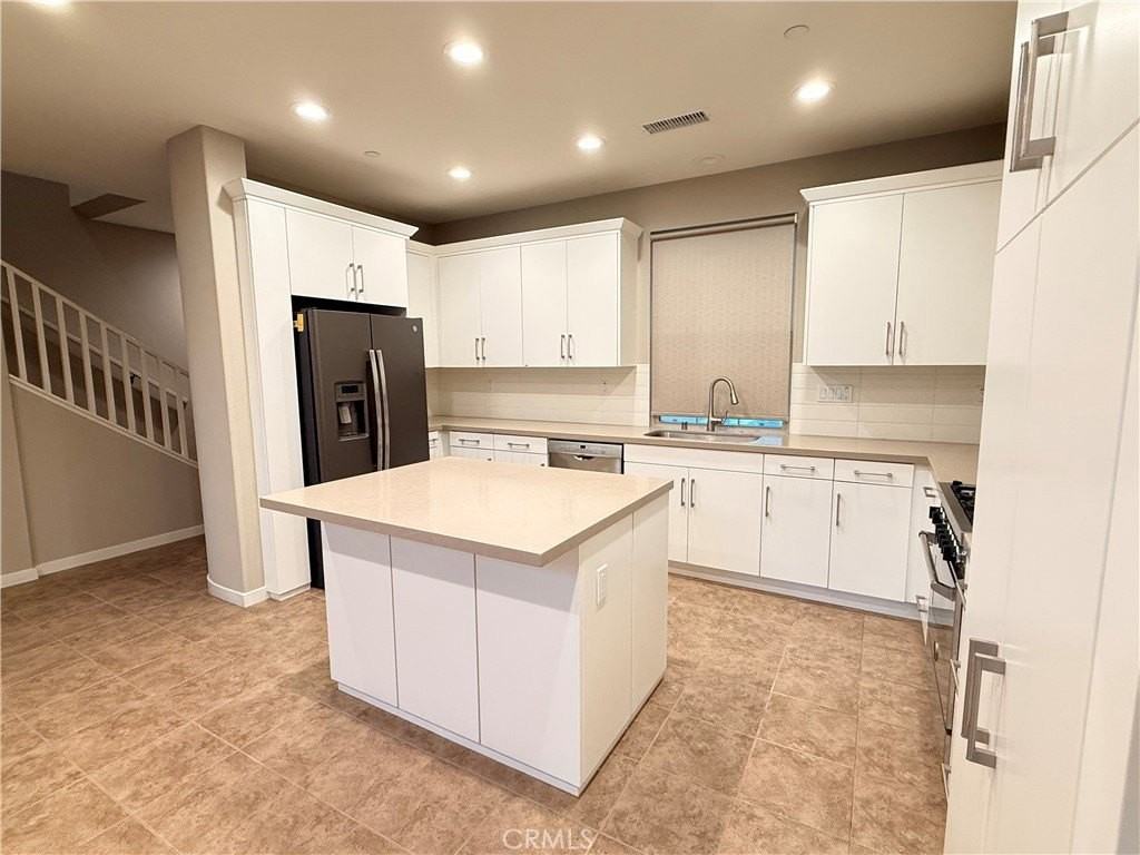 100 Excursion - Photo 5 of 29