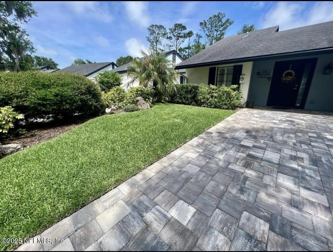 184 Bermuda Ct - Photo 3 of 27