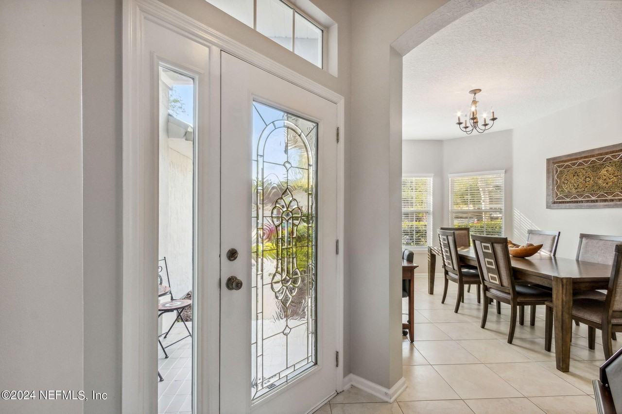 1525 Cotton Clover Dr - Photo 3 of 37