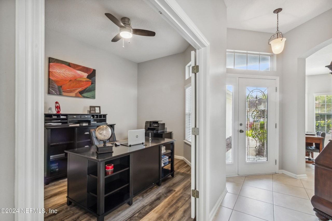 1525 Cotton Clover Dr - Photo 4 of 37