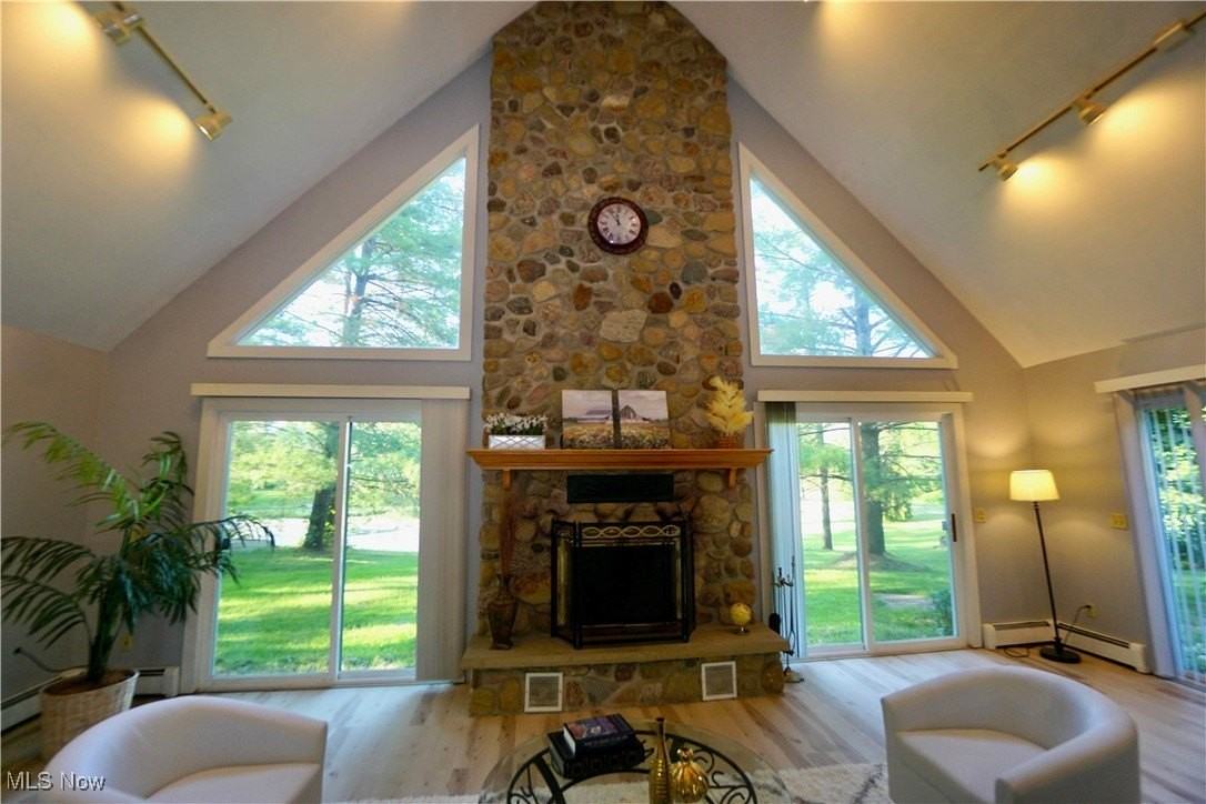 14543 Ensign Rd - Photo 7 of 42