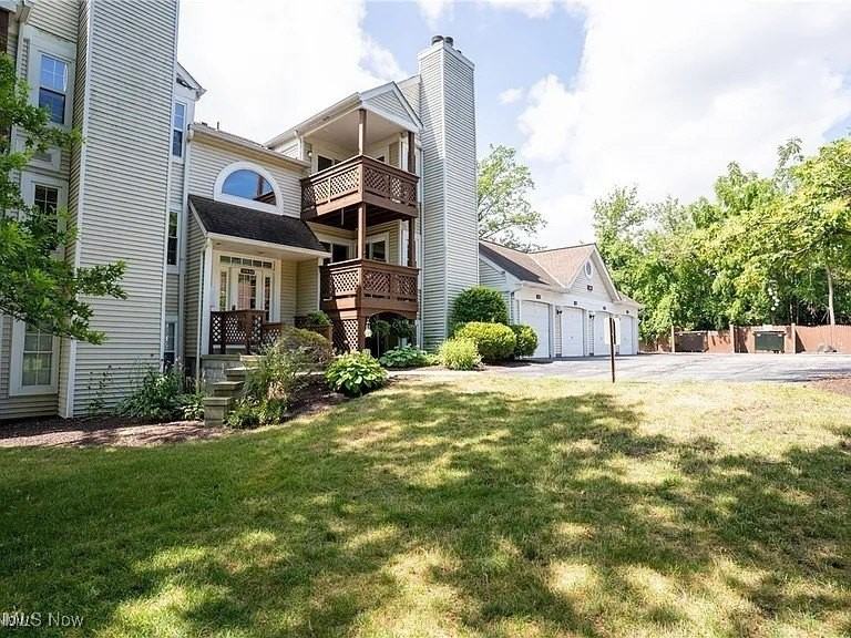 1316 Cedarwood Dr Apt D3 #D3 - Photo 3 of 19