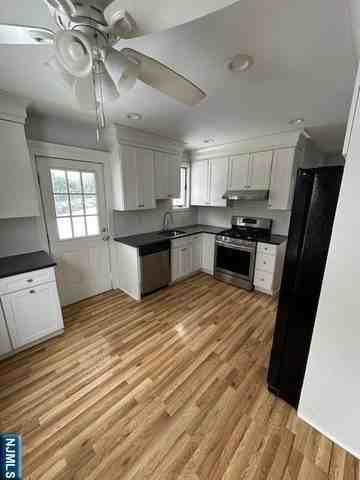 119 Birch St - Photo 4 of 7