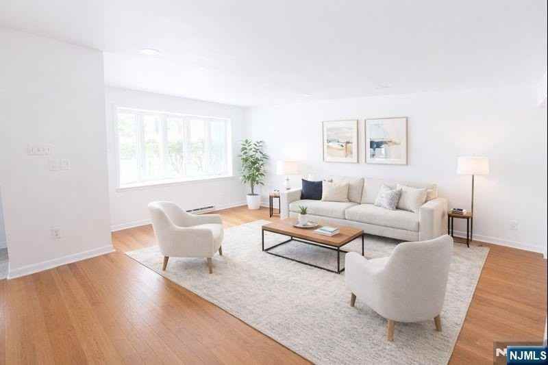 10 Center St - Photo 3 of 22