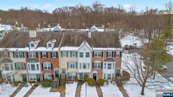 featured image of 696 Pepperidge Rd