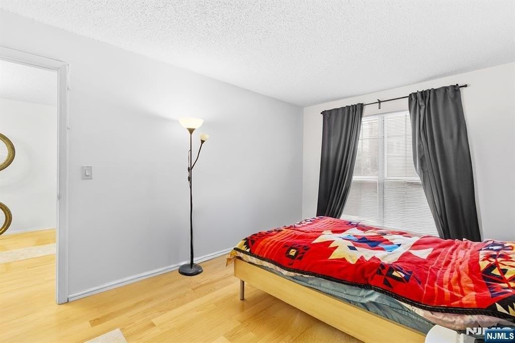 696 Pepperidge Rd - Photo 7 of 14