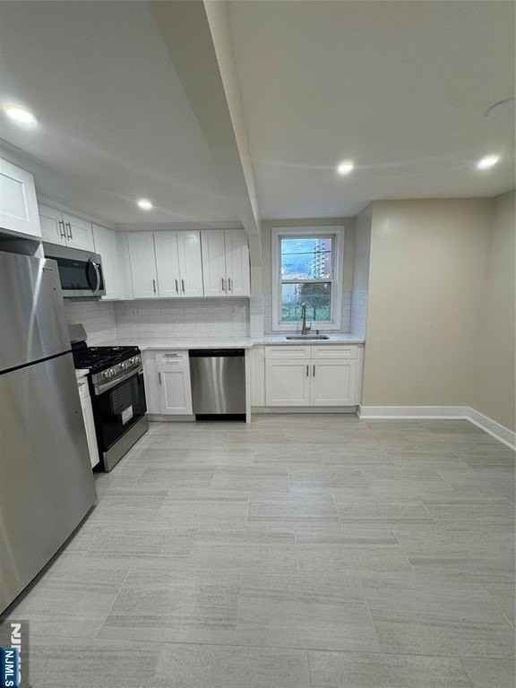 93 Bruen St - Photo 3 of 9