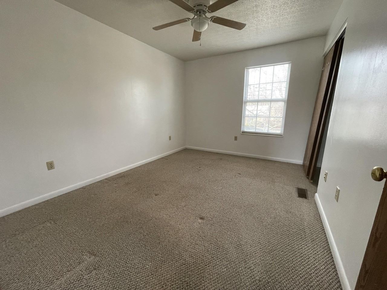 3221 Woodward St - Photo 5 of 11