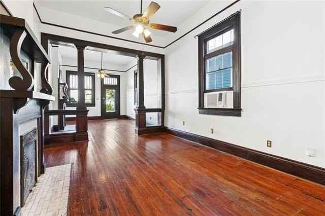 2525 Marengo St - Photo 3 of 14