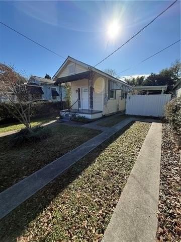 2736 Jonquil St - Photo 2 of 8