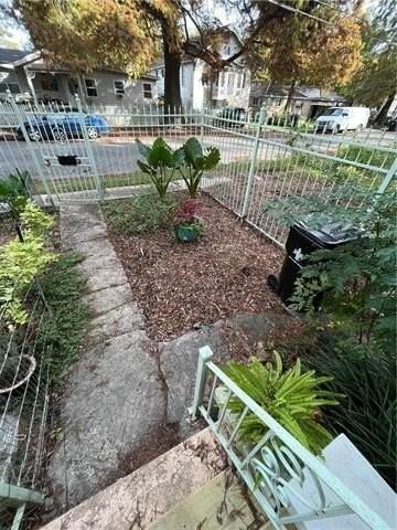 2758 Jonquil St - Photo 2 of 10