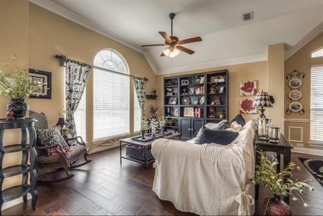 1812 Lacey Oak Ln - Photo 4 of 26