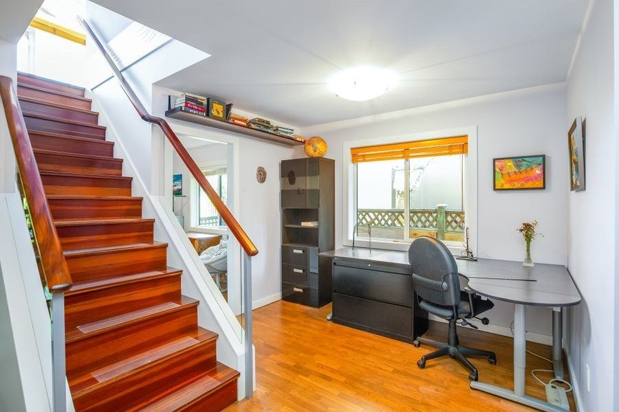 140 West Windsor Road - Photo 7 of 18