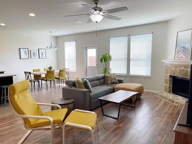 3112 Adrian Creek Dr - Photo 2 of 12