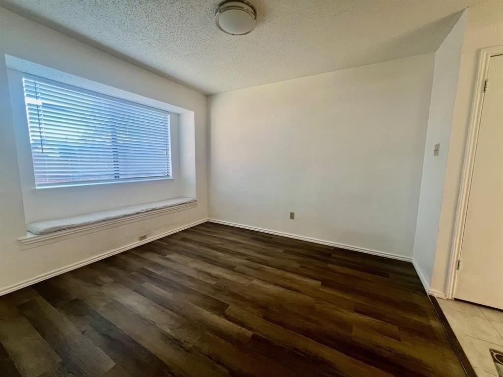 2510 Kimberly Dr - Photo 5 of 17