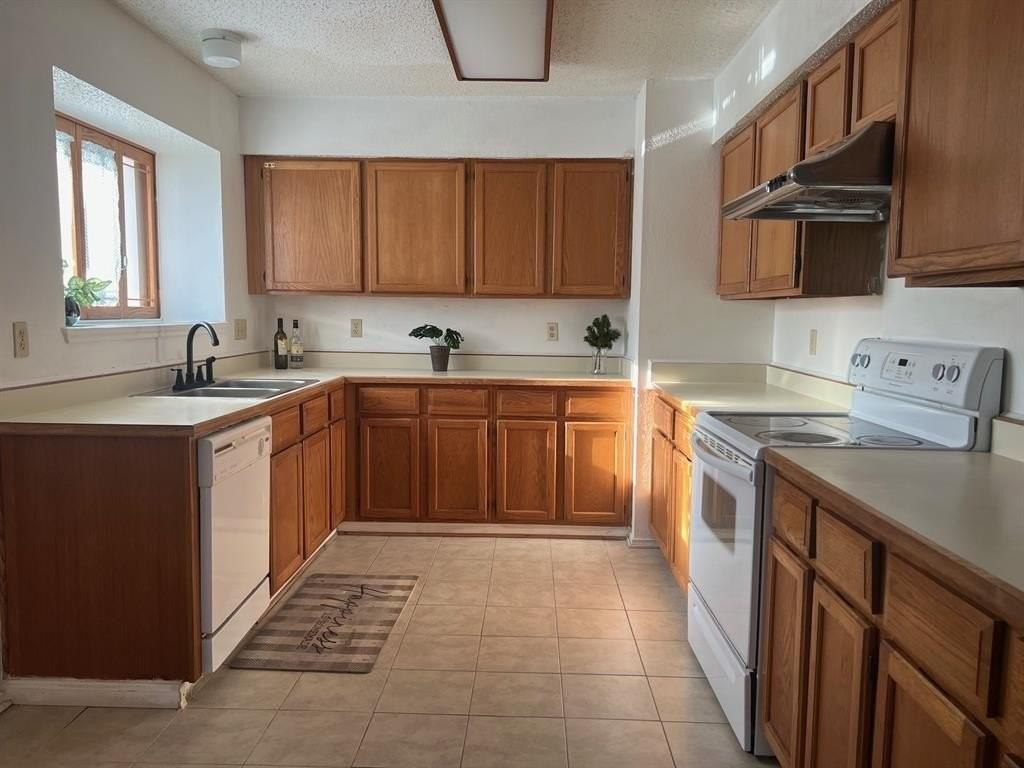 2510 Kimberly Dr - Photo 6 of 17