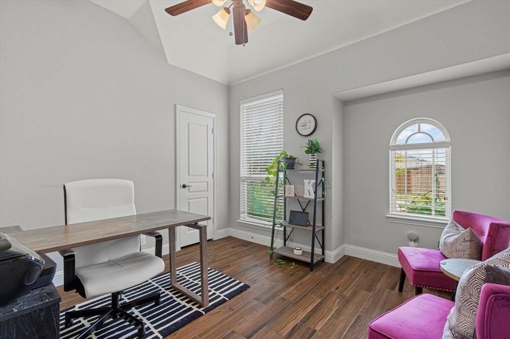 1413 Wood Duck Dr - Photo 3 of 23