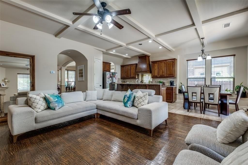 12223 Jackson Creek Dr - Photo 4 of 25