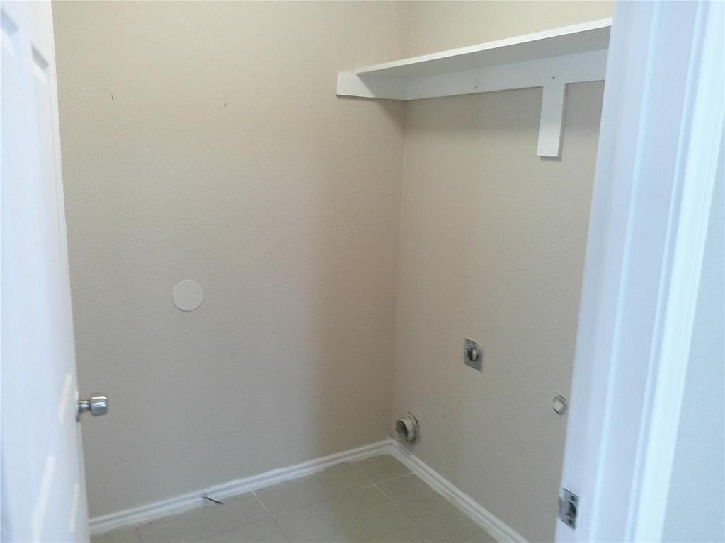 5644 Indian Hill Dr - Photo 6 of 13