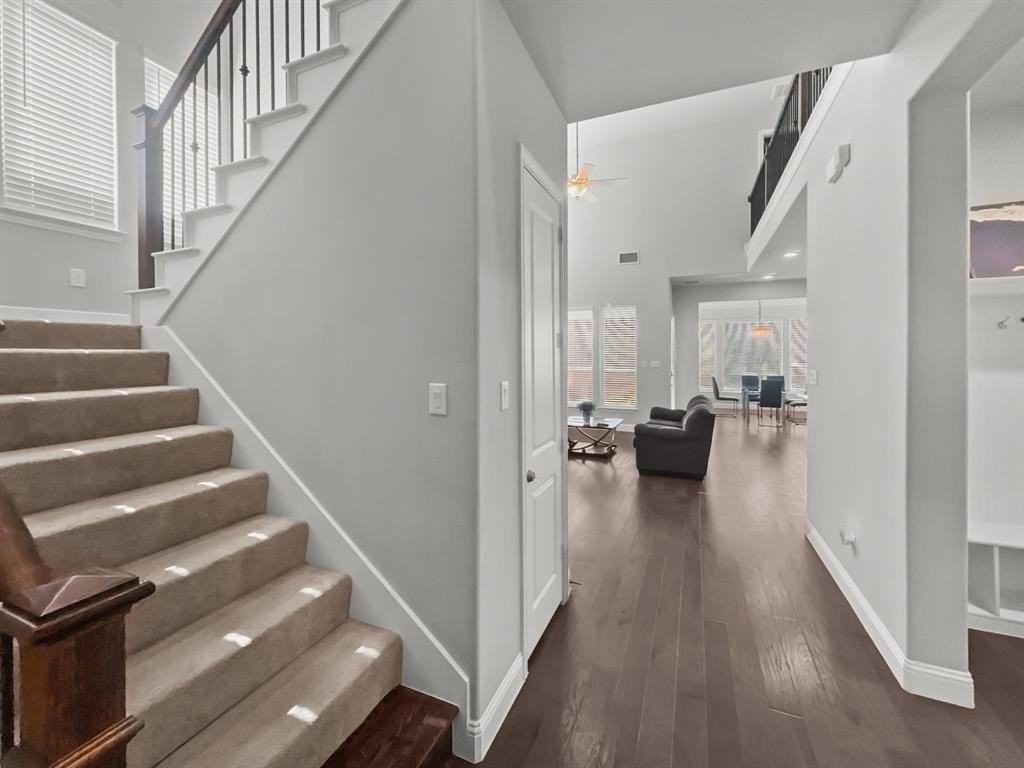 3448 Begonia Ln - Photo 4 of 40