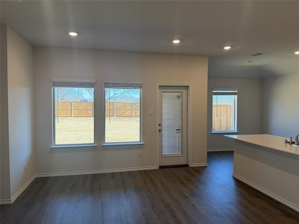 2409 Anson Drive - Photo 5 of 23