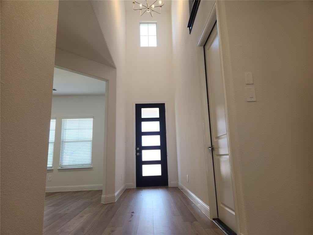 2433 Glacier Rdg - Photo 6 of 40