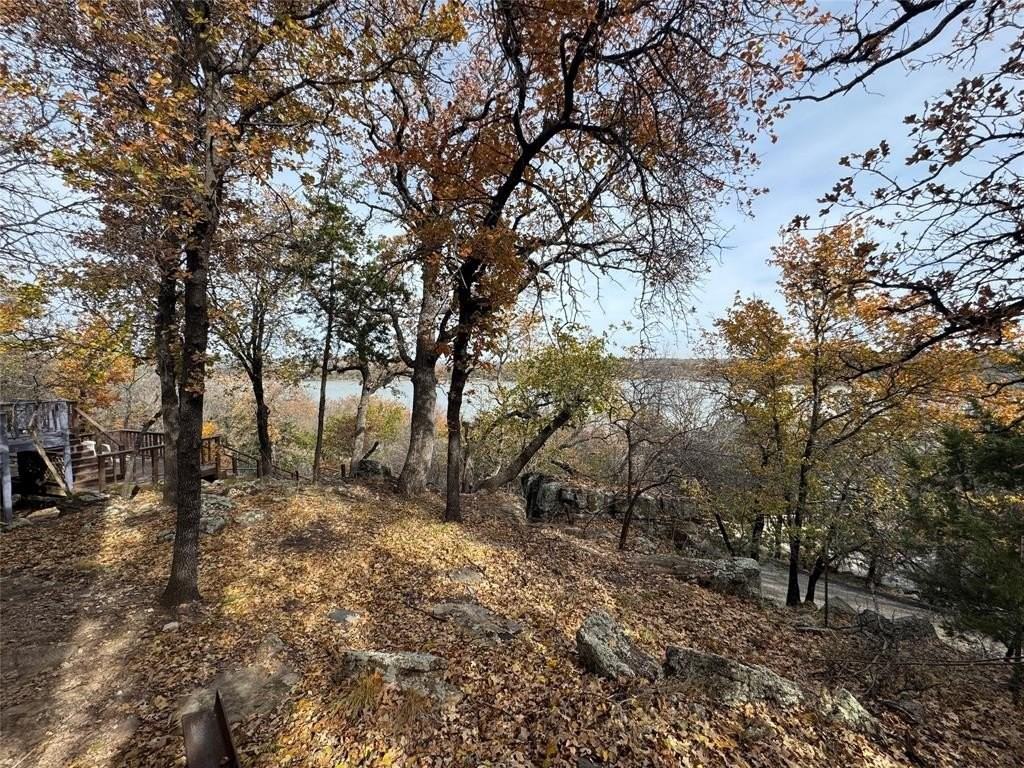 160 Lake Point Dr - Photo 6 of 17