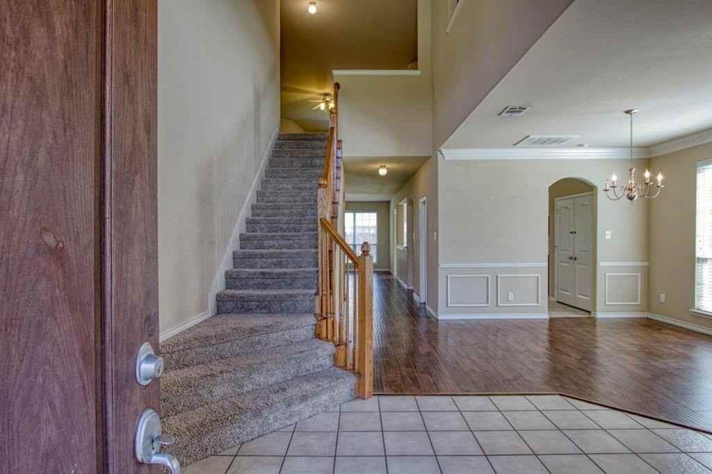 8713 Blackwater Creek Trl - Photo 4 of 30