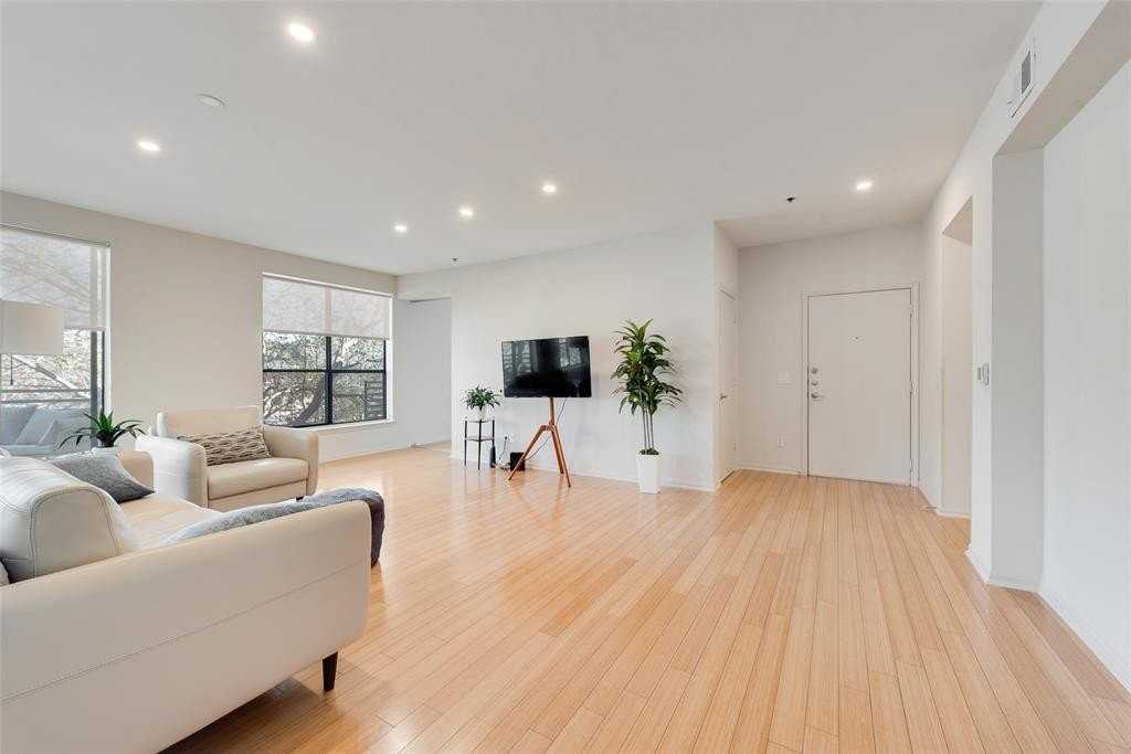 4111 Gilbert Ave #212 - Photo 6 of 23