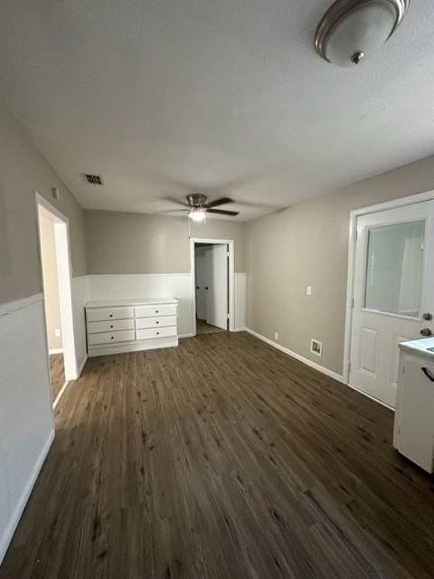 1149 Kirkwood St - Photo 5 of 11