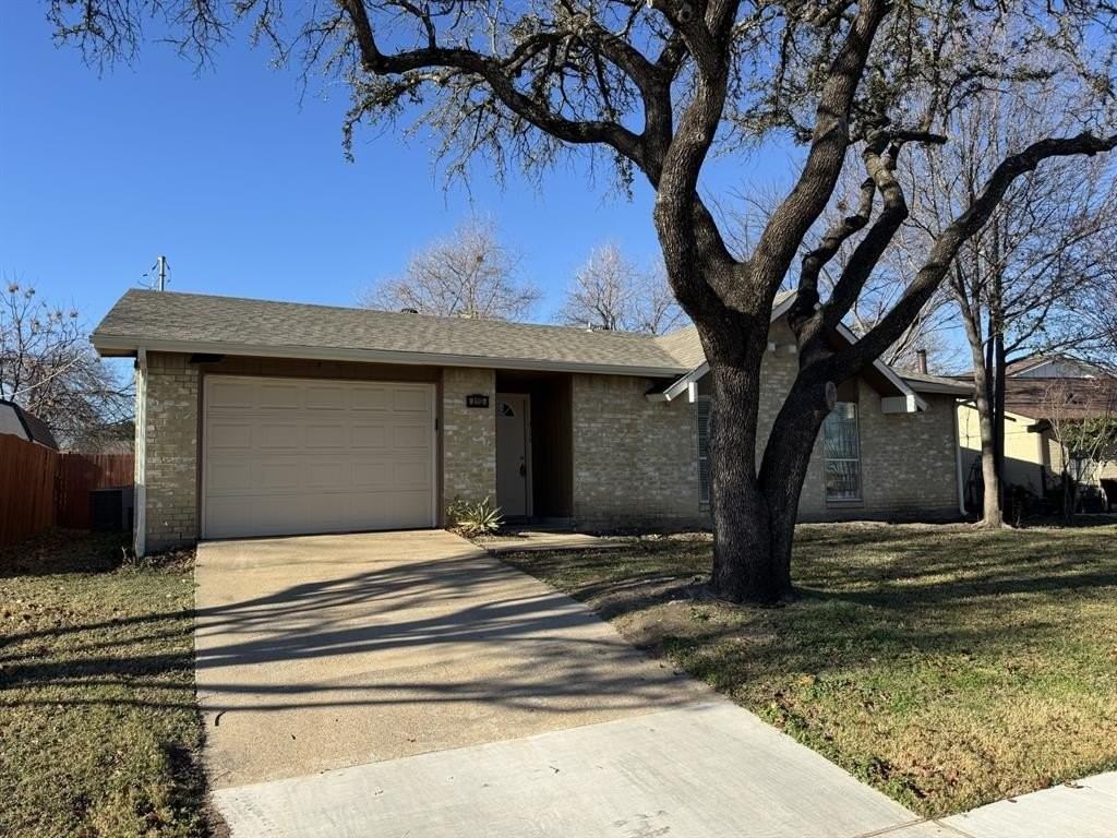 3113 Elm Dr - Photo 3 of 14