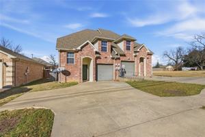 featured image of 609 E Mcgee St #609