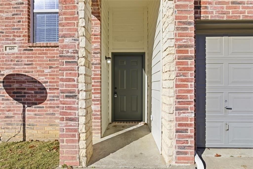 609 E Mcgee St #609 - Photo 4 of 22