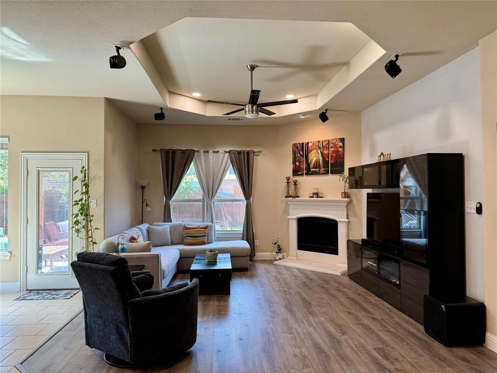 15817 Rockingham St - Photo 3 of 29