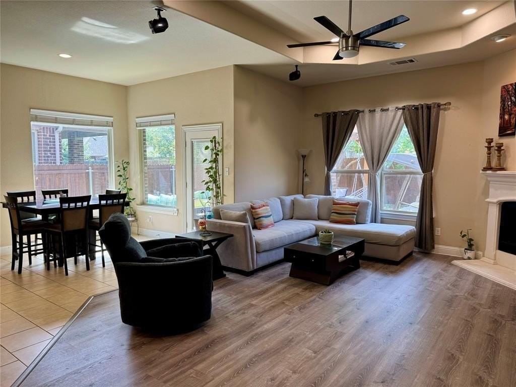 15817 Rockingham St - Photo 4 of 29