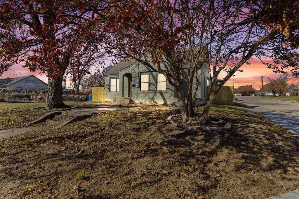 2317 Peabody Ave - Photo 3 of 35