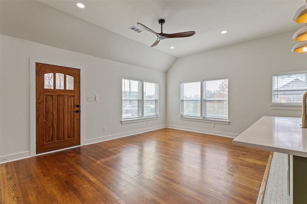 2317 Peabody Ave - Photo 5 of 35