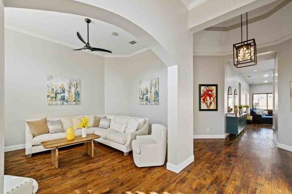 3615 Field Stone Dr - Photo 4 of 34