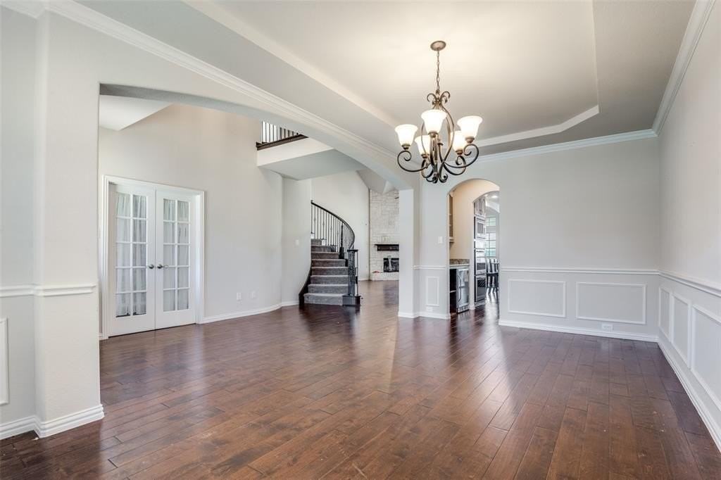 679 Princeton Way - Photo 4 of 25