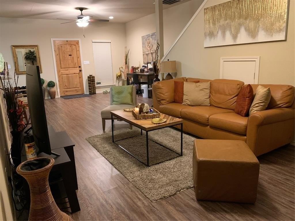 1005 Skyview Ct - Photo 4 of 20