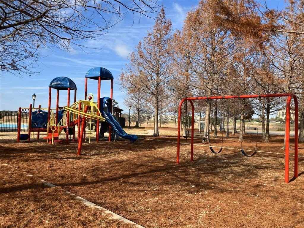 7585 Hidden Cove Ln - Photo 3 of 27