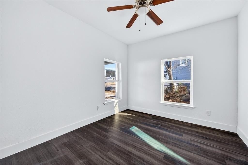 710 E Lamar St - Photo 5 of 25