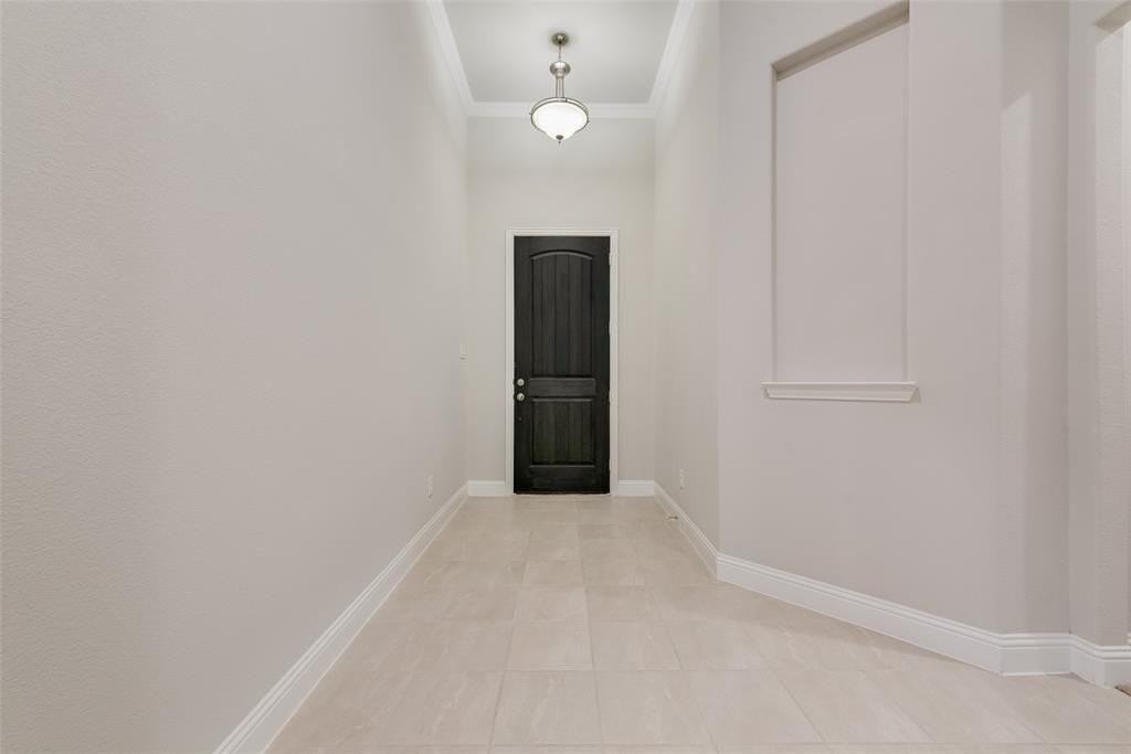 321 Delaford Dr - Photo 3 of 25